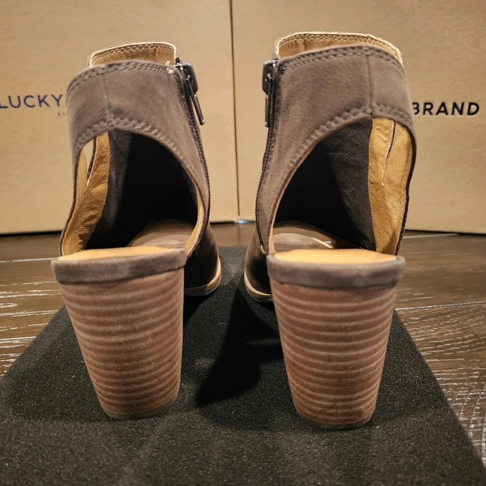 Lucky Brand Heels - Picture 6 of 10